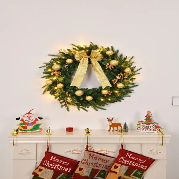 24in Pre-lit Battery Powered Christmas Wreath With Remote, Lighted Artificial Xmas Wreath With 50 Warm Lights And 120 PVC Tips And Ornaments, For Front Door Gate Wall Xmas Party Decorations S001